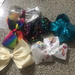 Big hair bows, three are jojo bows